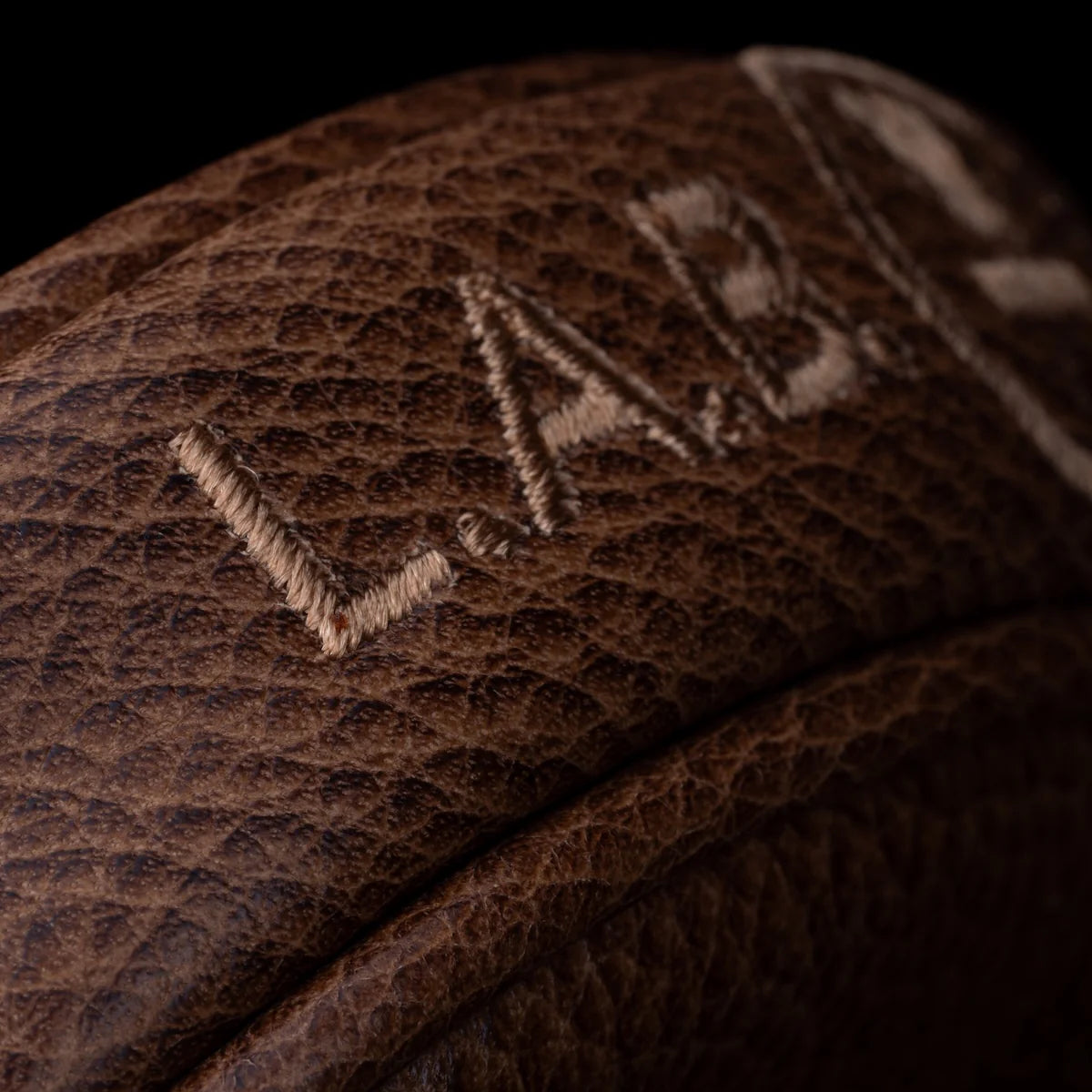 L.A.B. Distressed Leather Headcover